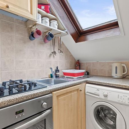 Appartamento Cosy Flat In London Ealing Esterno foto
